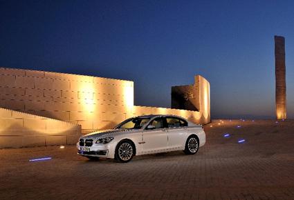 AGMC يعرض أحدث سيارات BMW وMINI في معرض الشارقة للسيارات  